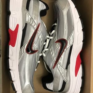BRAND NEW Nike Initiator